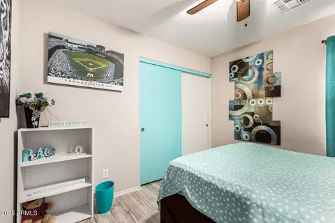 Bedroom - 2868 E Dunbar Dr, Phoenix, AZ 85042 photo 5 of 7