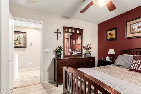 Bedroom - 2868 E Dunbar Dr, Phoenix, AZ 85042 photo 6 of 7