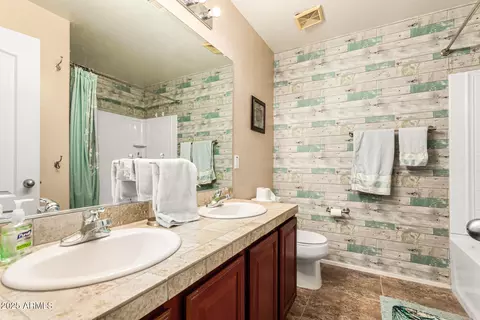Bath - 2868 E Dunbar Dr, Phoenix, AZ 85042 photo 3 of 3