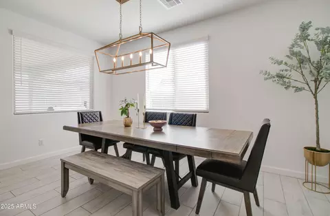 Dining - 9817 E Sunspot Dr, Mesa, AZ 85212 photo 2 of 2