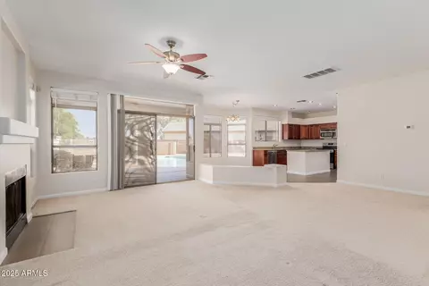 1415 E Black Diamond Dr, Gilbert, AZ 85296 photo 4