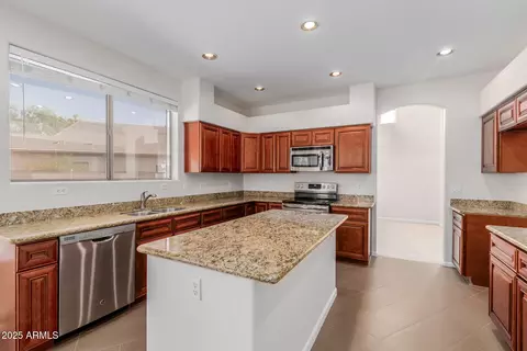 1415 E Black Diamond Dr, Gilbert, AZ 85296 photo 9