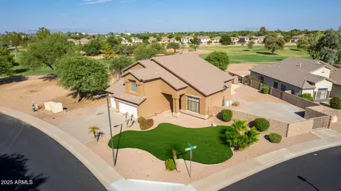 1415 E Black Diamond Dr, Gilbert, AZ 85296 photo 3
