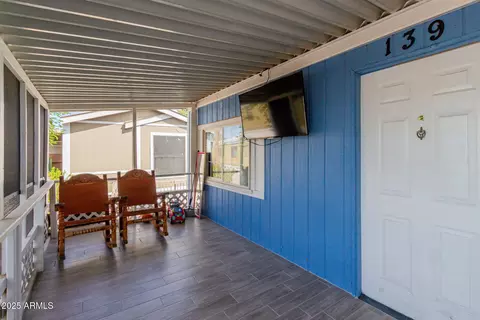 555 W Warner Rd #139, Chandler, AZ 85225
