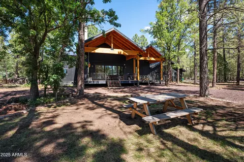 820 W Apache Ln, Lakeside, AZ 85929