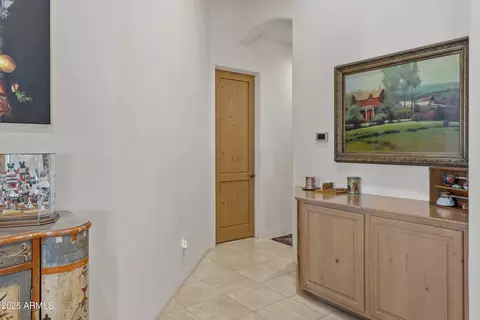 Entry Way - 1526 Eugie Ave, Phoenix, AZ 85022 photo 5 of 6
