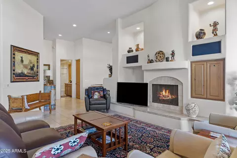 Living - 1526 Eugie Ave, Phoenix, AZ 85022 photo 6 of 7
