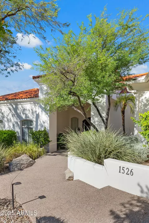 Exterior - 1526 Eugie Ave, Phoenix, AZ 85022 photo 17 of 18