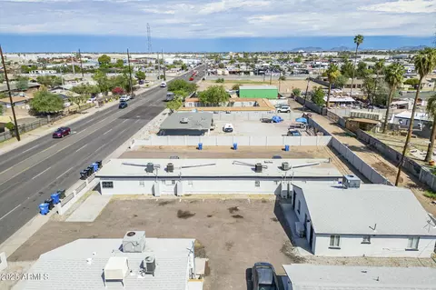 View/Area - 927 S 35th Ave, Phoenix, AZ 85009 photo 4 of 6