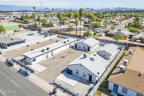View/Area - 927 S 35th Ave, Phoenix, AZ 85009 photo 3 of 6