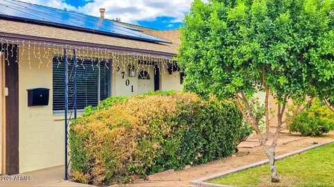 3701 W Echo Ln, Phoenix, AZ 85051