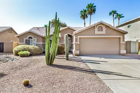 261 W Windsor Dr, Gilbert, AZ 85233