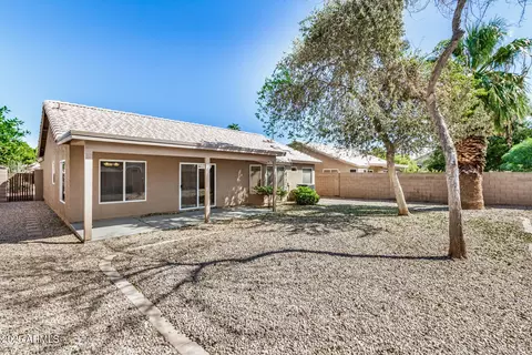 Exterior - 261 W Windsor Dr, Gilbert, AZ 85233 photo 8 of 10