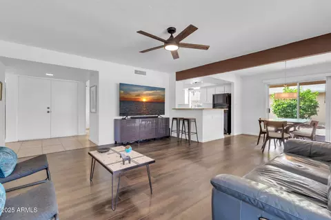 26447 S Snead Dr, Sun Lakes, AZ 85248