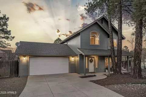 522 E Twelve Oaks Dr, Flagstaff, AZ 86005