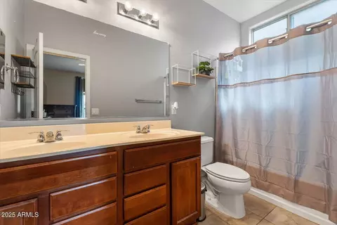 Bath - 1138 S Olympic Dr, Gilbert, AZ 85296 photo 1 of 2