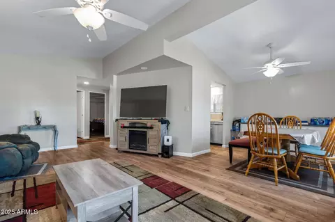269 N Winchester Rd #63, Apache Junction, AZ 85119