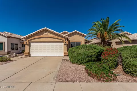 3820 W Chama Dr, Glendale, AZ 85310