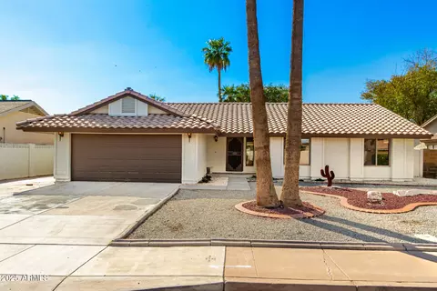 1634 N Pennington Dr, Chandler, AZ 85224