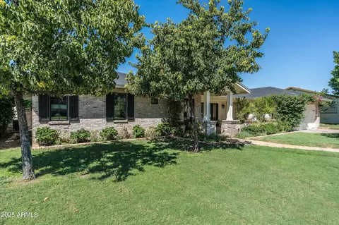 3628 N 49th Pl, Phoenix, AZ 85018 photo 4