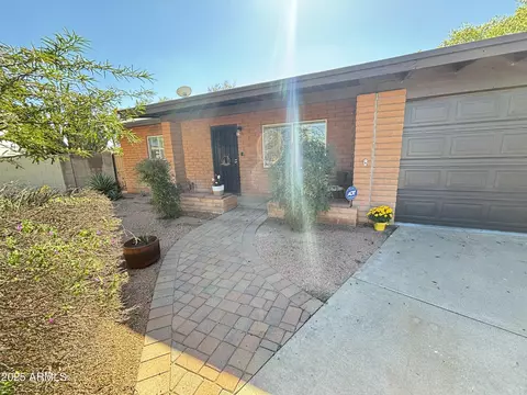 2827 E Captain Dreyfus Ave, Phoenix, AZ 85032