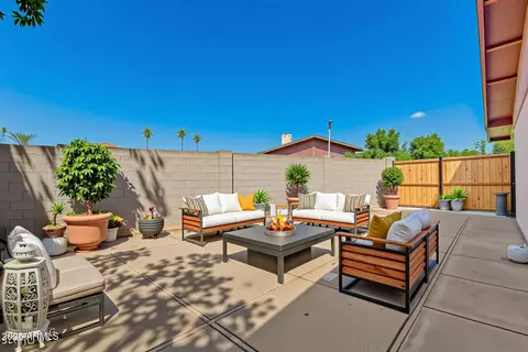 2827 E Captain Dreyfus Ave, Phoenix, AZ 85032 photo 27