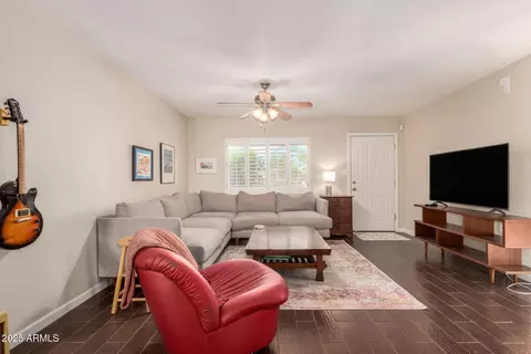 2827 E Captain Dreyfus Ave, Phoenix, AZ 85032 photo 5