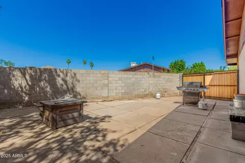 2827 E Captain Dreyfus Ave, Phoenix, AZ 85032 photo 22