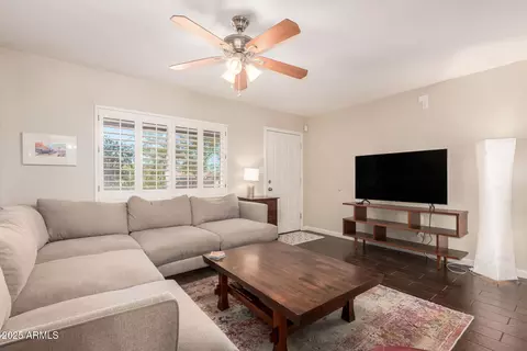 2827 E Captain Dreyfus Ave, Phoenix, AZ 85032 photo 3