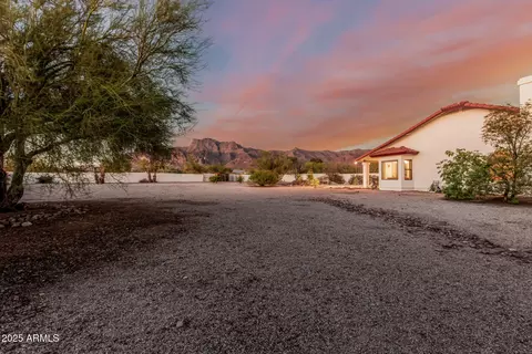 Exterior - 6190 E 22nd Ave, Apache Junction, AZ 85119 photo 22 of 32