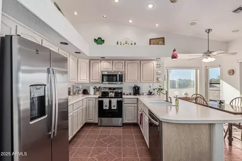 Kitchen - 6190 E 22nd Ave, Apache Junction, AZ 85119 photo 1 of 3