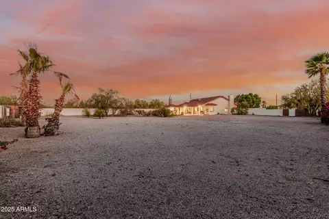 Exterior - 6190 E 22nd Ave, Apache Junction, AZ 85119 photo 23 of 32
