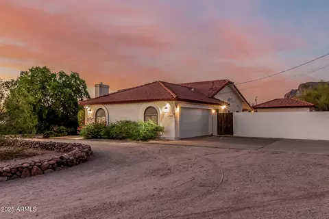 Exterior - 6190 E 22nd Ave, Apache Junction, AZ 85119 photo 5 of 32