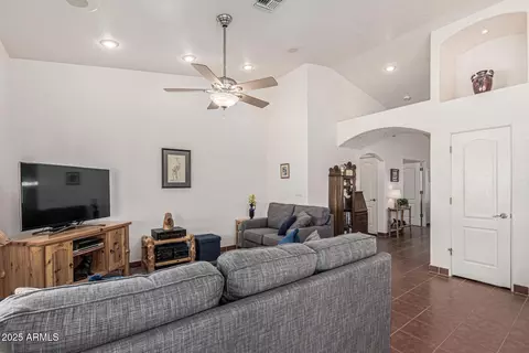 Living - 6190 E 22nd Ave, Apache Junction, AZ 85119 photo 2 of 3