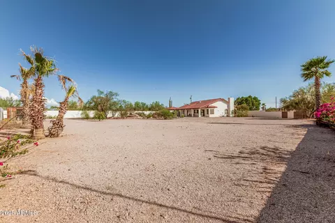 Exterior - 6190 E 22nd Ave, Apache Junction, AZ 85119 photo 29 of 32