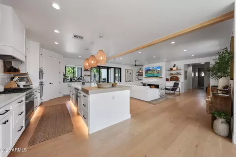 Kitchen - 4120 E Fairmount Ave, Phoenix, AZ 85018 photo 2 of 9