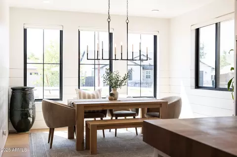 Dining - 4120 E Fairmount Ave, Phoenix, AZ 85018 photo 1 of 2