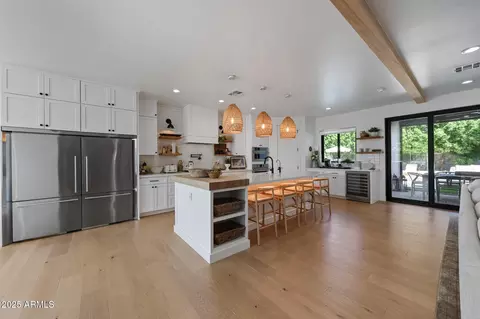 Kitchen - 4120 E Fairmount Ave, Phoenix, AZ 85018 photo 3 of 9