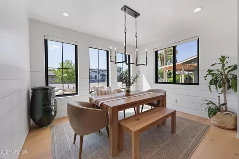 Dining - 4120 E Fairmount Ave, Phoenix, AZ 85018 photo 2 of 2