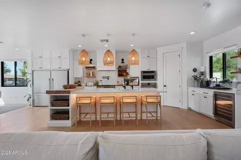 Kitchen - 4120 E Fairmount Ave, Phoenix, AZ 85018 photo 4 of 9
