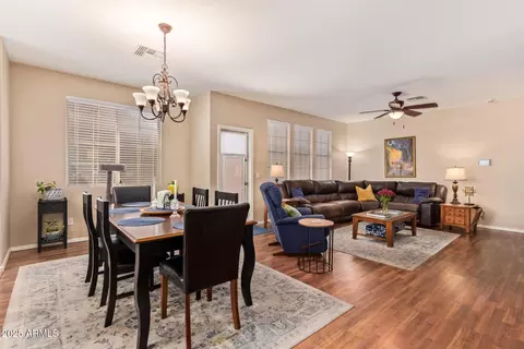 Dining - 4368 E Sack Dr, Phoenix, AZ 85050 photo 1 of 2