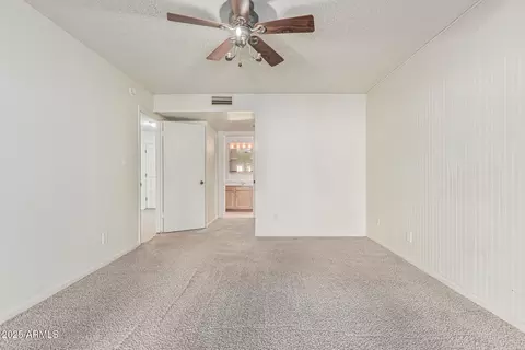 Bedroom - 4134 W Linger Ln, Phoenix, AZ 85051 photo 1 of 4