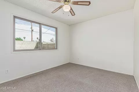 Bedroom - 4134 W Linger Ln, Phoenix, AZ 85051 photo 3 of 4