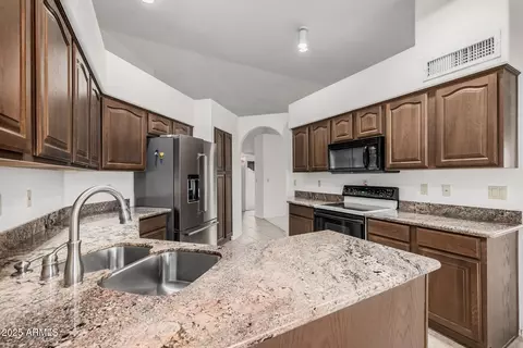 8510 E Brittle Bush Rd, Gold Canyon, AZ 85118