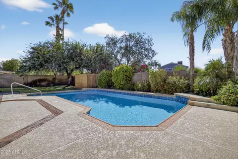 1445 E Utopia Rd, Phoenix, AZ 85024 photo 2
