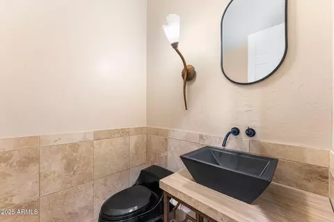 4410 E Robin Ln, Phoenix, AZ 85050 photo 26