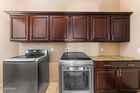 4410 E Robin Ln, Phoenix, AZ 85050 photo 28