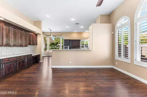 4410 E Robin Ln, Phoenix, AZ 85050 photo 17