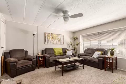 335 S 75th Pl, Mesa, AZ 85208 photo 4