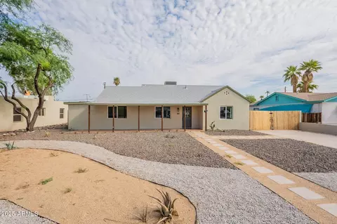 1642 E Turney Ave, Phoenix, AZ 85016